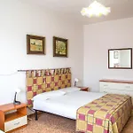 Διαμέρισμα Downtown Flat 250mt From The Eraclea Mare