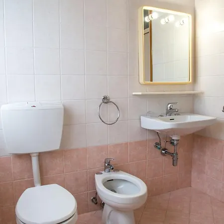 Downtown Flat 250mt From The Apartmán Eraclea Mare